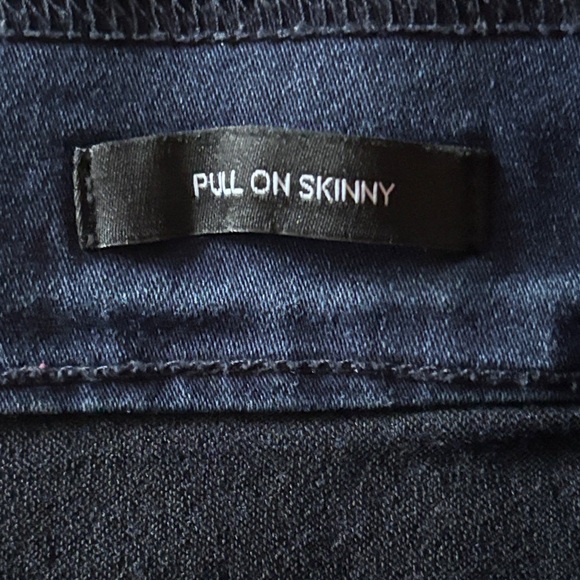 Nine West Pull On Skinny Jeans - Picture 4 of 7